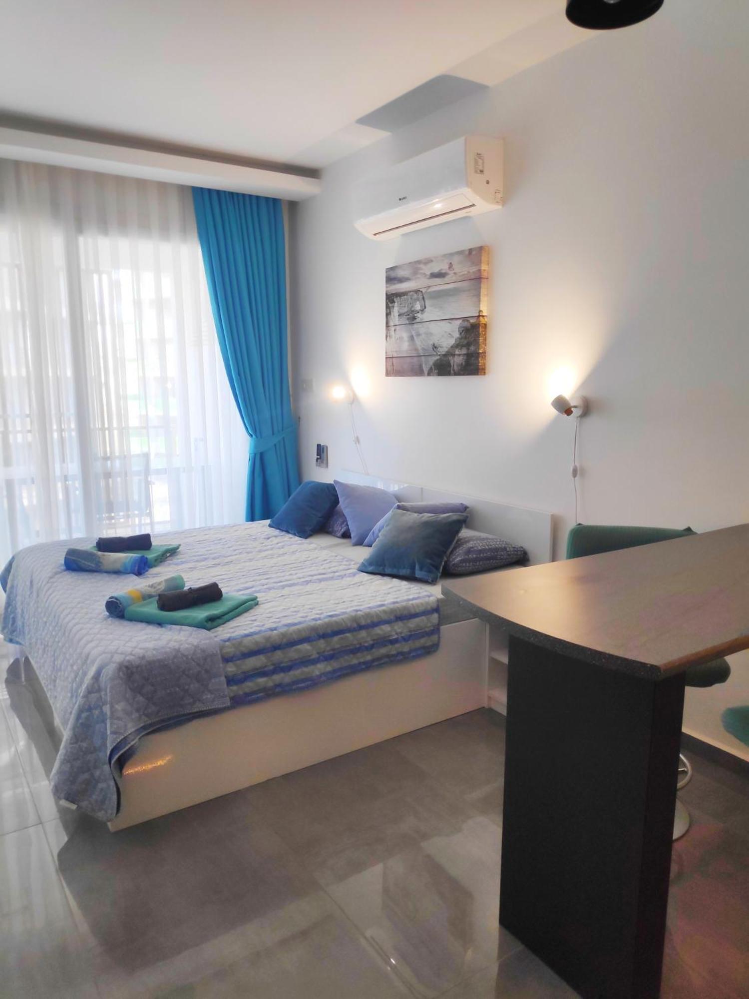 Relax&Dream Apartment Long Beach Agios Georgios  Buitenkant foto